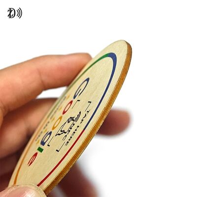 Stand Kartu Ulasan Google NFC NTAG213 Kayu LOGO QR Code Ukir Laser Kustom